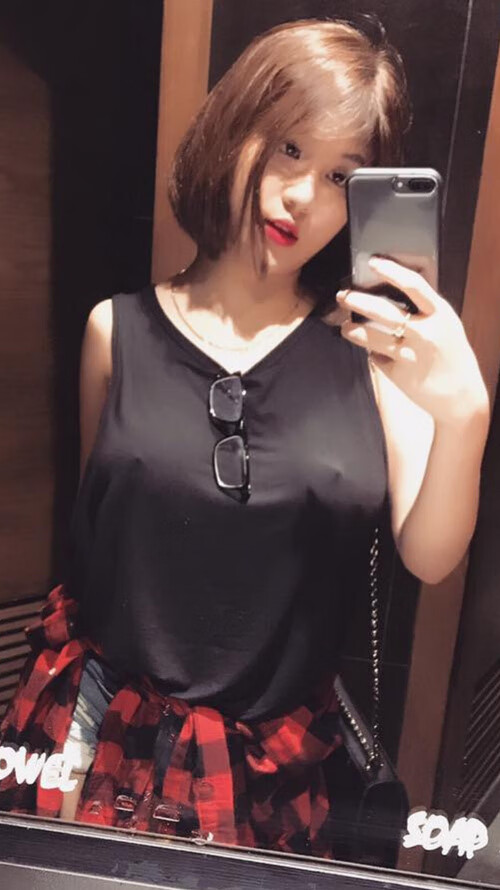 西班牙青年队在欧洲大赛中表现亮眼，未来可期